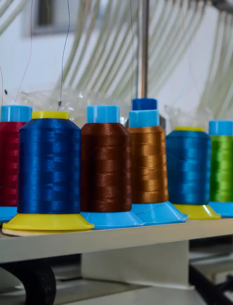 Hilos de máquina de coser