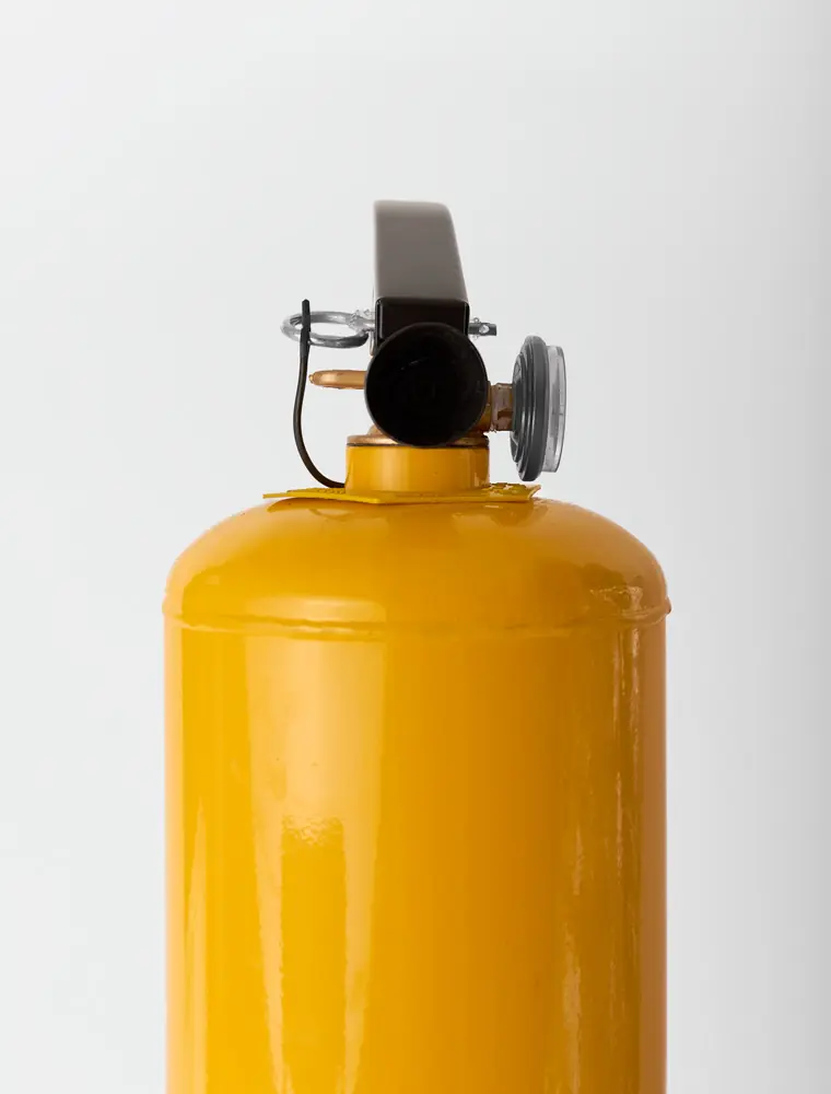 Extintor amarillo multipropósito de 10 lbs